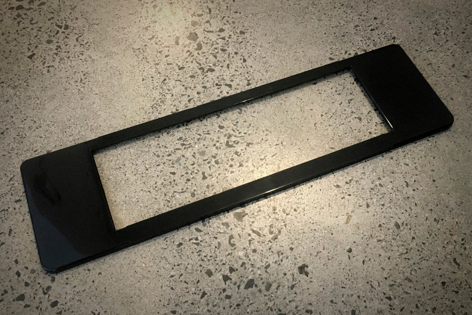 NZW80 Blank Winged Number Plate Surrounds Doozi